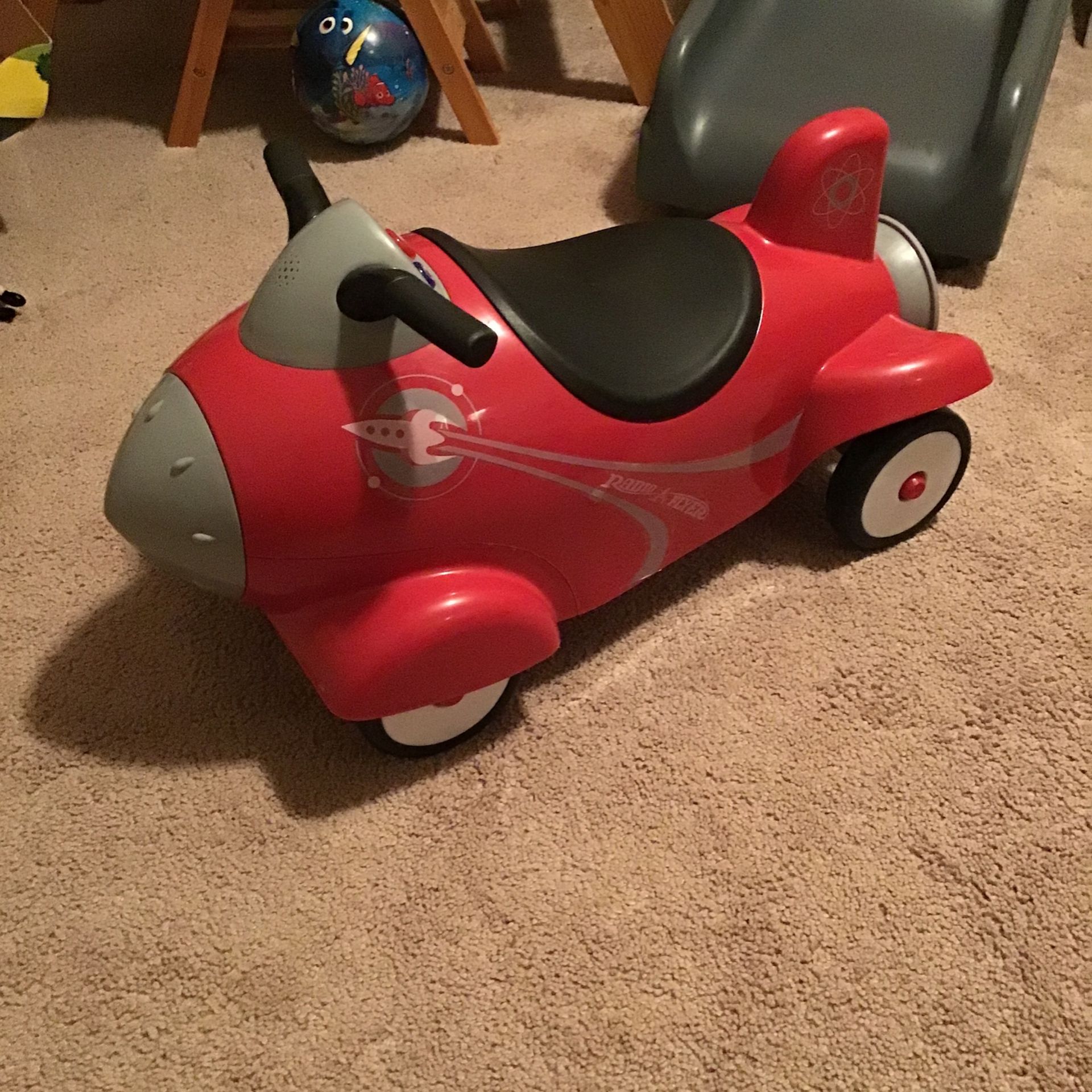 Radio Flyer Retro Rocket