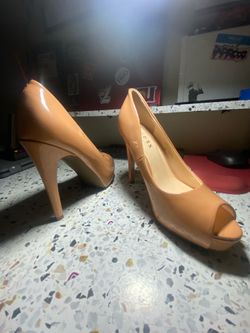 GUESS Los Angeles high heels