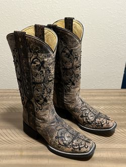 Womens Corral Boots