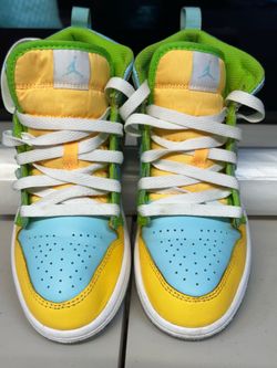 Nike Jordans Kids High Top Sneakers Green/Yellow/Blue Size 3Y