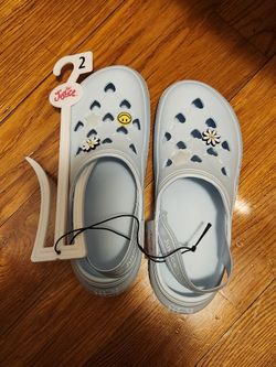 Brand new crocs