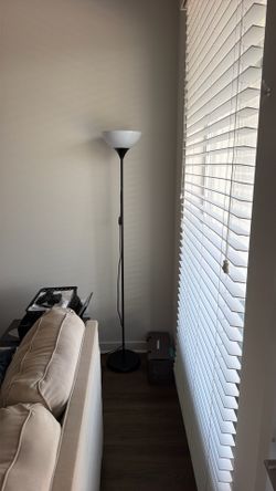Floor lamp