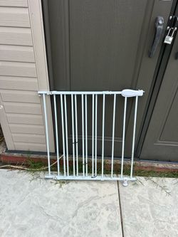 Baby gate