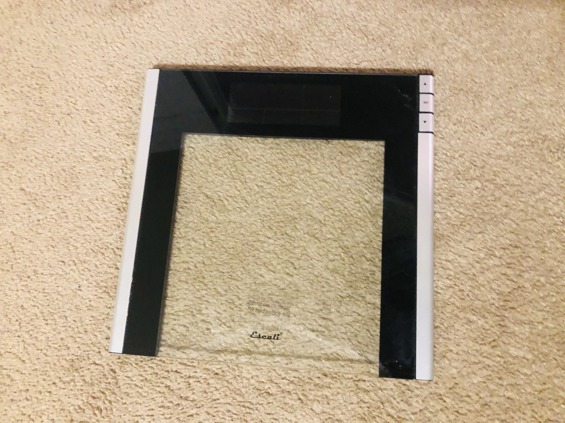 Beautiful Glass Scale! A Nice Addition To You Bathroom. Need Gone ASAP!