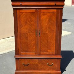 Armoire