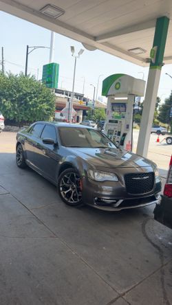 Chrysler 300 oem wheels and tires