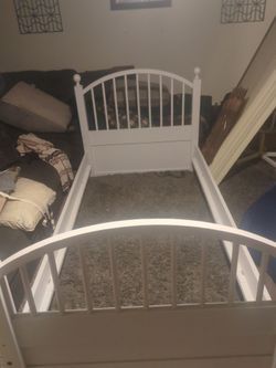 Twin bed