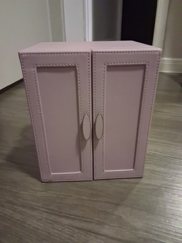 Dresser Jewelry Box