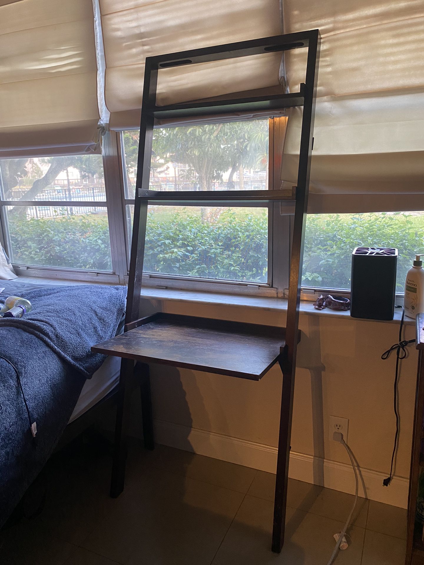 Free Wood Leaning Desk With Shelves