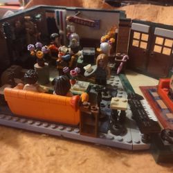 Lego Ideas Friends Central Perk Retired Lego Set As Is Read Full Description