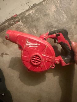 Milwaukee M18 Compact Blower