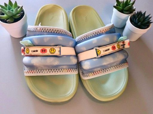 J Balvin X Jordan Size 8 Men's Slides 