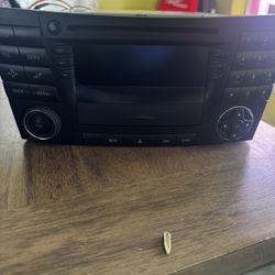 W211 E Class Radio