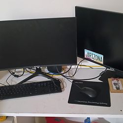 Computadora  y pantalla de gamer