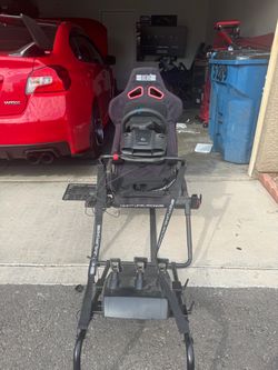 Logitech G923 Racing Simulator Setup with Next Level Racing Seat