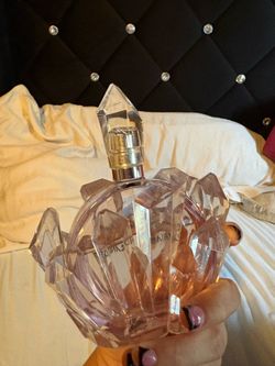 Ariana grande perfume