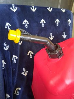 Gas container 5 gallon new