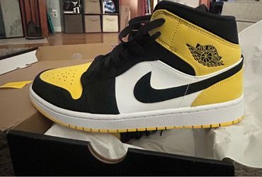 Jordan’s 1 Mid SE Craft