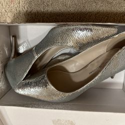 New Sliver Pump Heels Size 8.5 