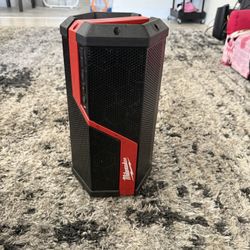 Milwaukee Bluetooth Speaker 