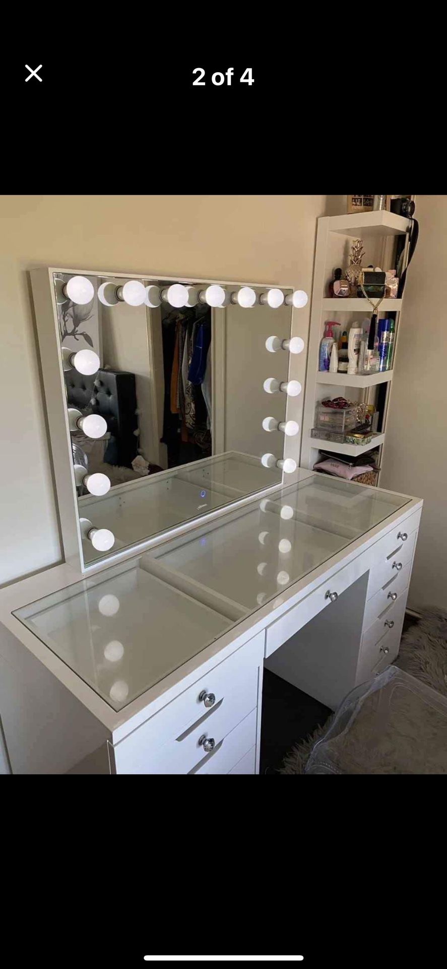 Beautiful Glamour Vanities With Mirrors