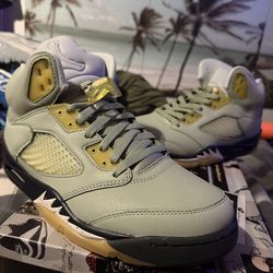 Jordan retro 5 size 8m