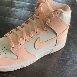 W Nike Dunk High