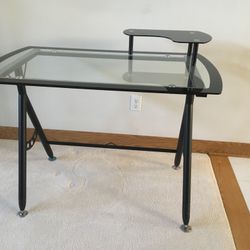 Desk With Glass Top  No Scratches 