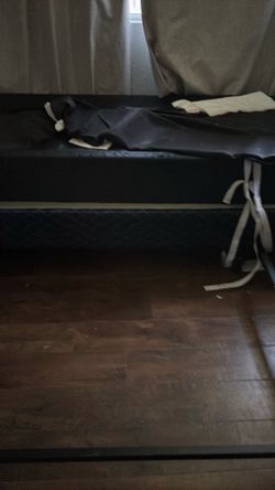 Twin size box spring