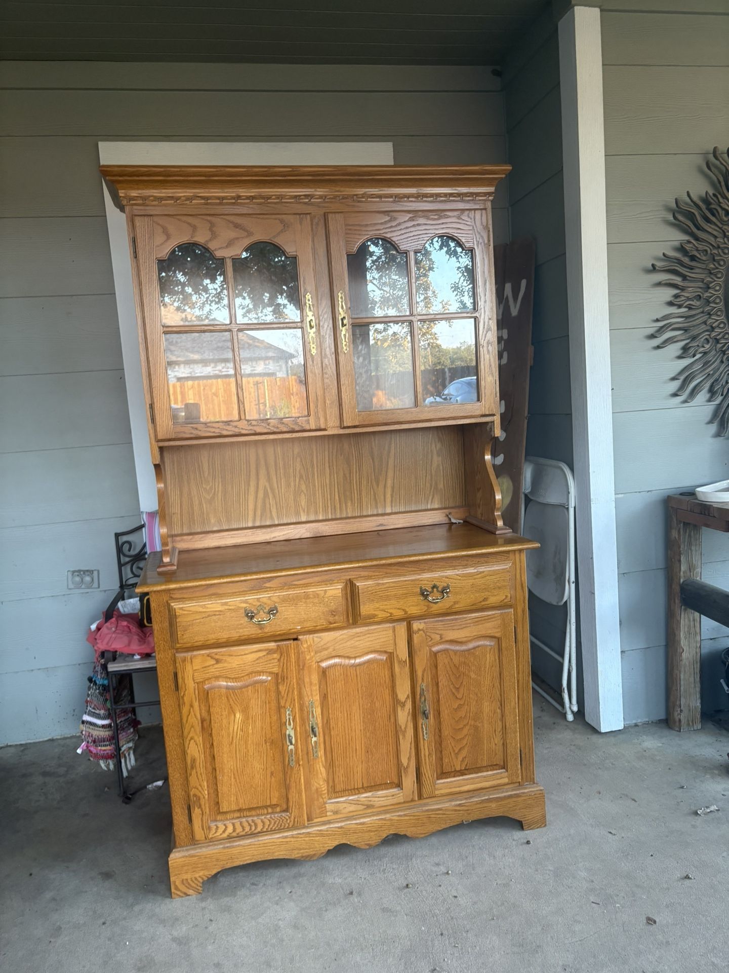 Vtg Oak China Hutch 2 piece cabinet W/interior light glass pane door, shelf drawers storage wood