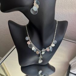 Pretty Clear w Small Turquoise Beads Necklace Earring Set