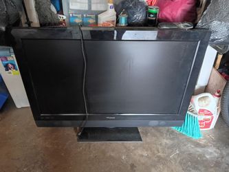 42 inch Polaroid Flat Screen TV w/remote