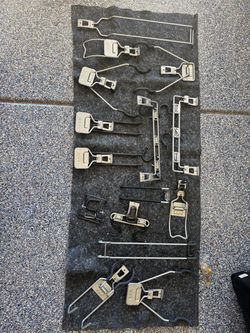 RUBBERMAID FASTTRACK HOOKS