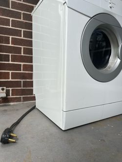 Whirlpool Compact Electric Dryer