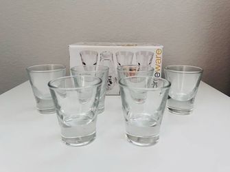 Like New: 2 oz Shot Glass Set (Austria Collection)6 Pc