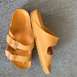 Birkenstock Size Women’s Size 9 Men’s Size 7 