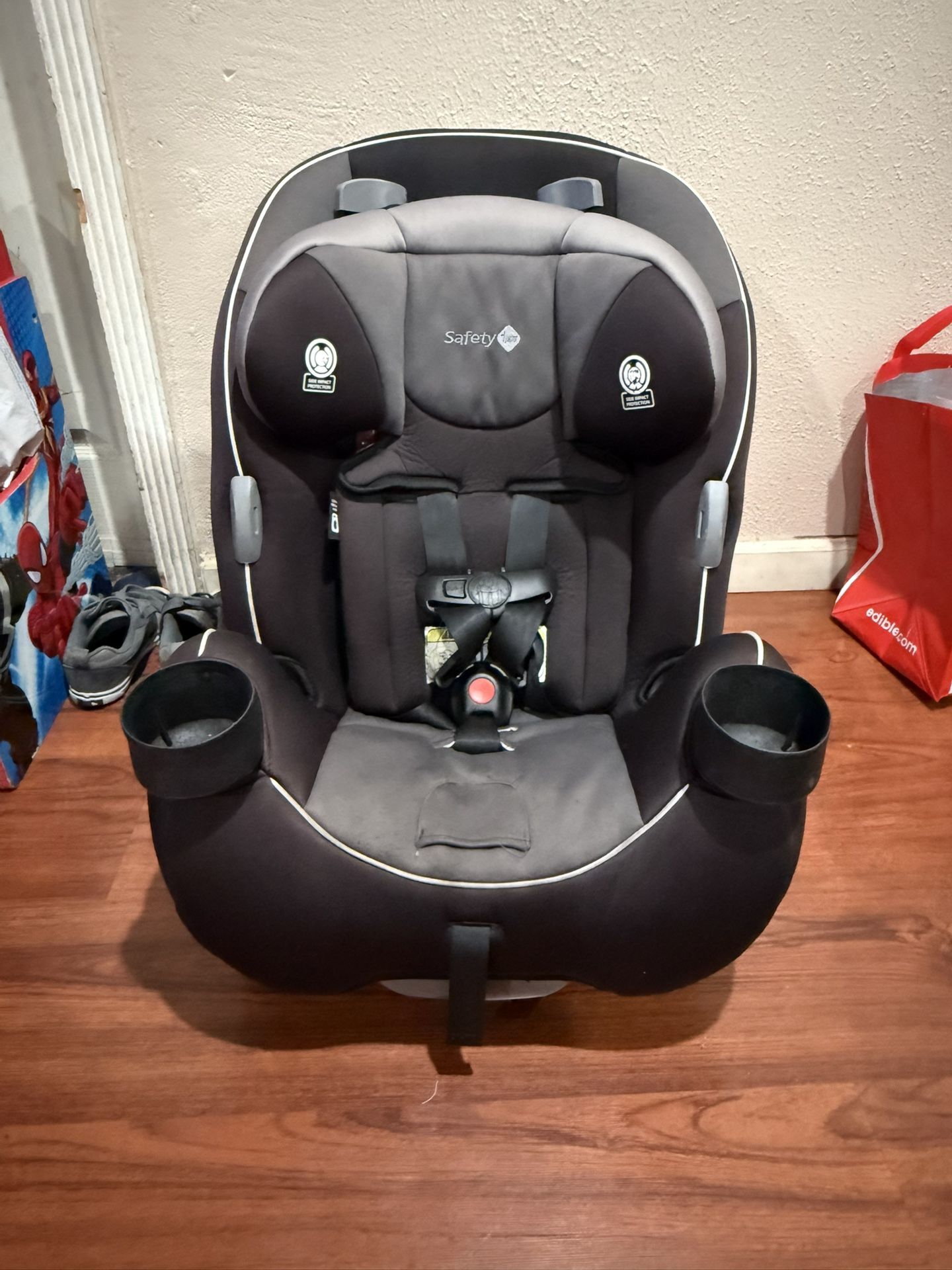 Safety 1st Go And Grow Slim Fit Car seat