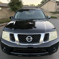 2008 Nissan Pathfinder SE