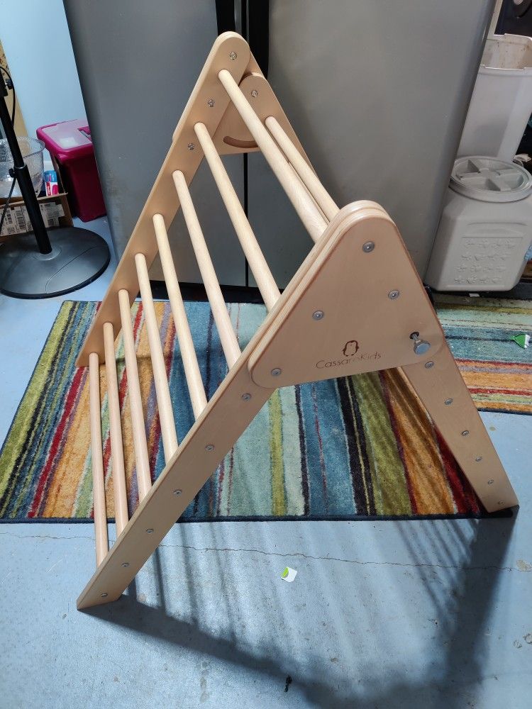 Pikler Triangle Climber CassaroKids