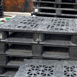 Plastic Pallet, 