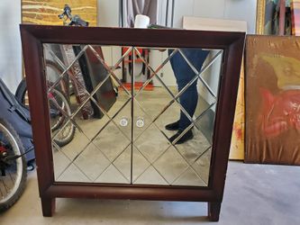 Mirrored Cabinet