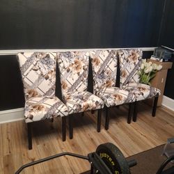 4 Velvet Dining Room Chairs 