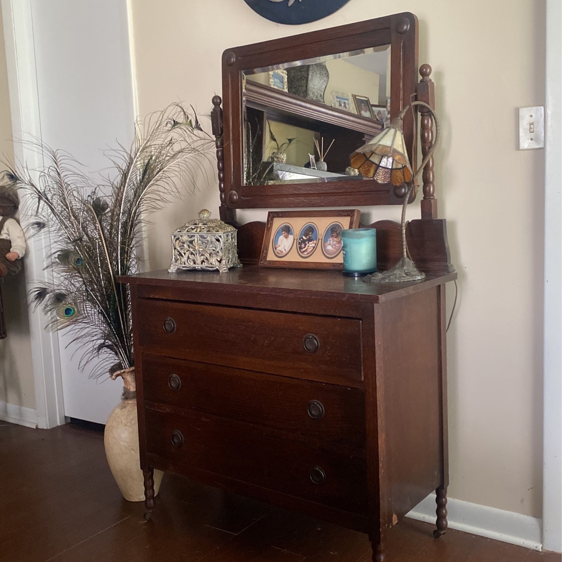 Cute little antique dresser. 31 X36