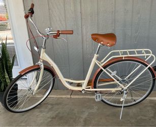 Beach cruiser bike