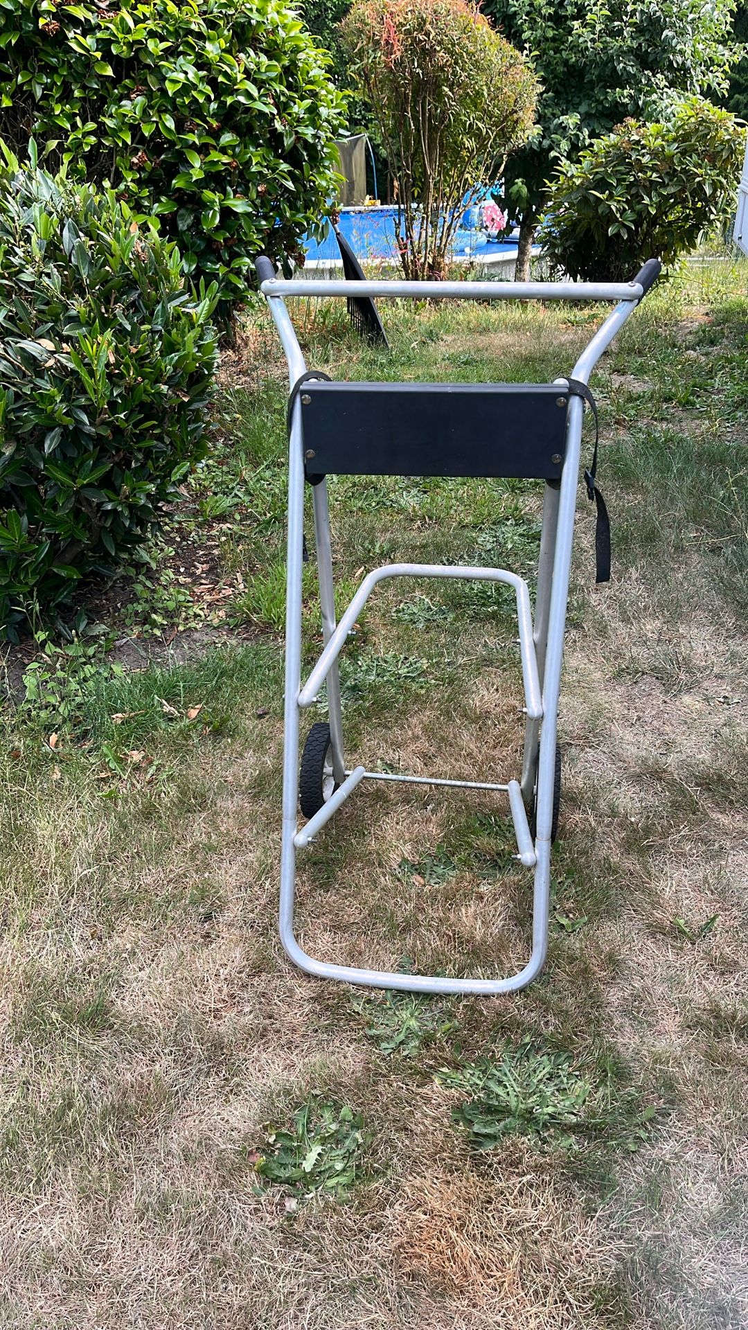 Trolling motor stand