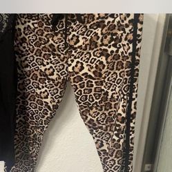 Women’s Small Leggings/Sweaters