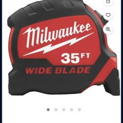 Tape measure, Milwaukee 35ft 