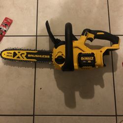 DEWALT CHAINSAW 12 INCHES BRUSHLESS CORDLESS BRAND NEW