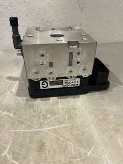 ABS Anti-Lock Pump Actuator Modulator Valve for Lexus LS460  07-19