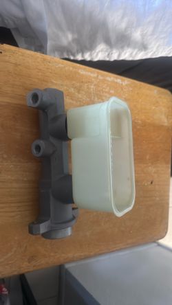 Master cylinder